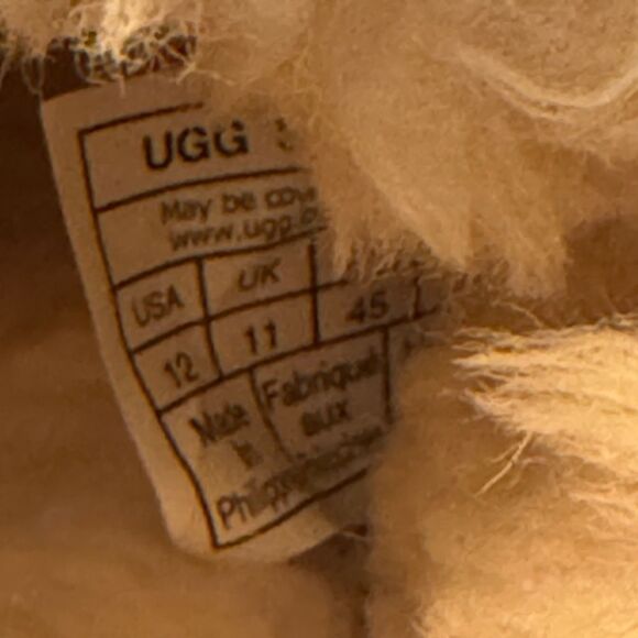 UGG
Men's Ascot Water-Resistant Leather Slippers
Sz 12 - Picture 7 of 7